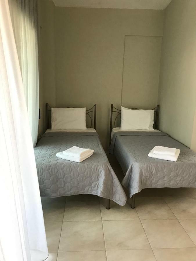 Il Mondo Apartments Stavros  Ngoại thất bức ảnh